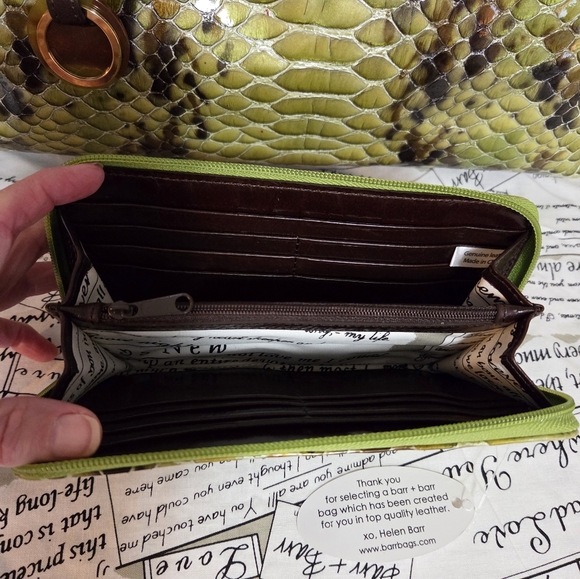 Vintage BARR&BARR snake Embossed Satchel - Picture 6 of 7